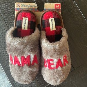 Nwt 7-8 mama bear slippers